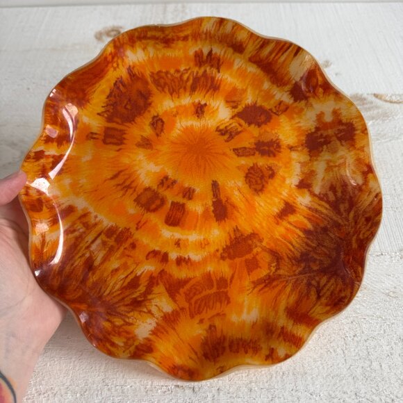 Plastic FAB Tray - Orange and Red Tie Dye Retro Tray - Vintage Decorative Tray - Picture 5 of 10